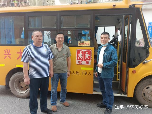 鄂州大兴联运推出“党员示范车”,打造靓丽的城市风景线 鄂州大兴联运推出“党员示范车”,打造靓丽的城市风景线