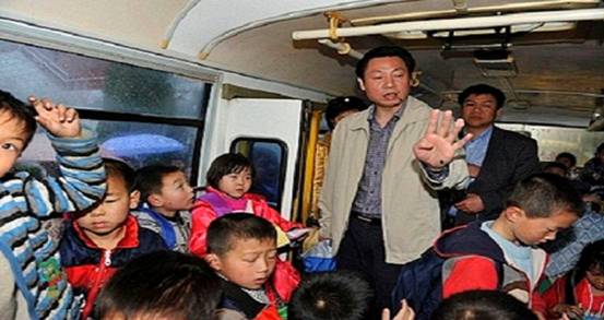 平安前行十年路 ——洪湖市平安校车服务有限公司运营十年记 平安前行十年路 ——洪湖市平安校车服务有限公司运营十年记